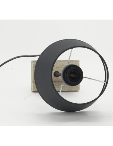 Lampe en métal noir