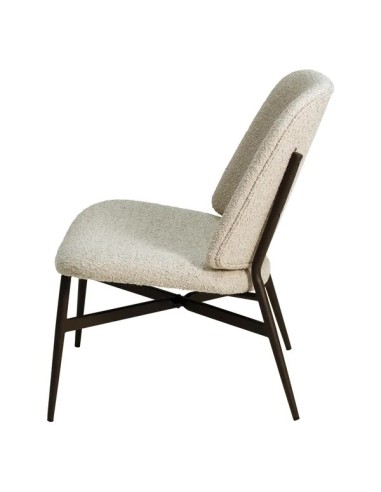 Fauteuil bas beige bouclette pieds métal noir