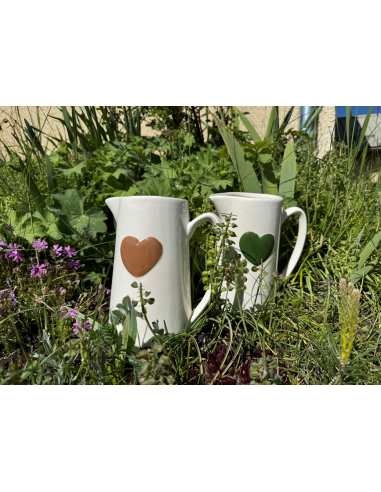 Pichet coeur marron