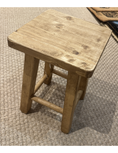 Tabouret carré bois ciré