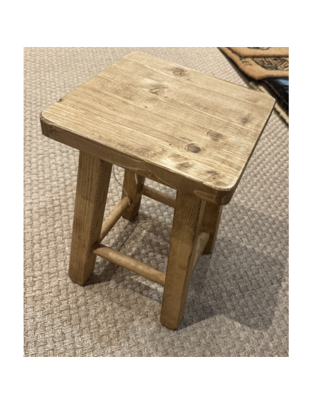 Tabouret carré bois ciré